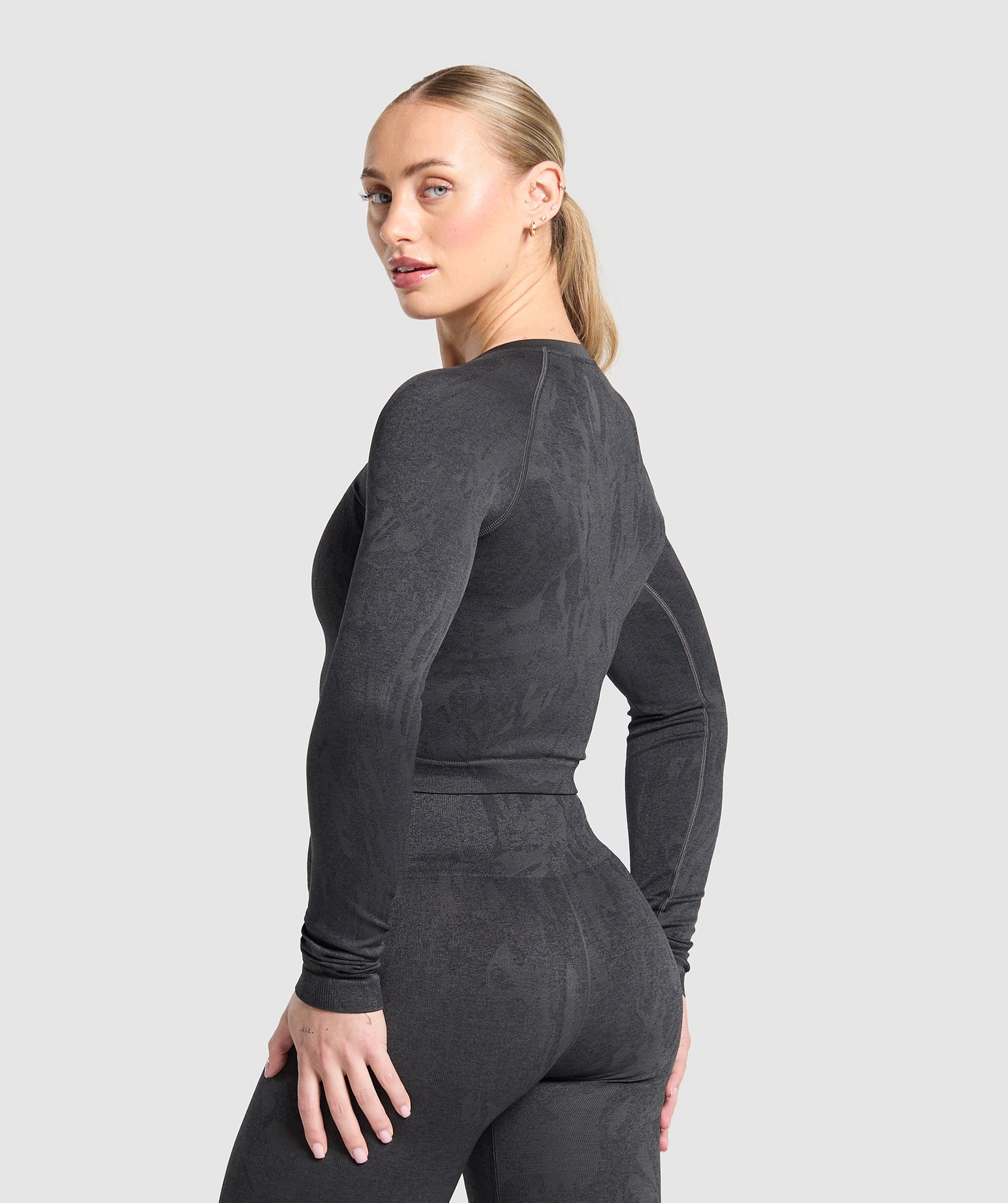 Alternative view of Adapt Camo Seamless Long Sleeve Top