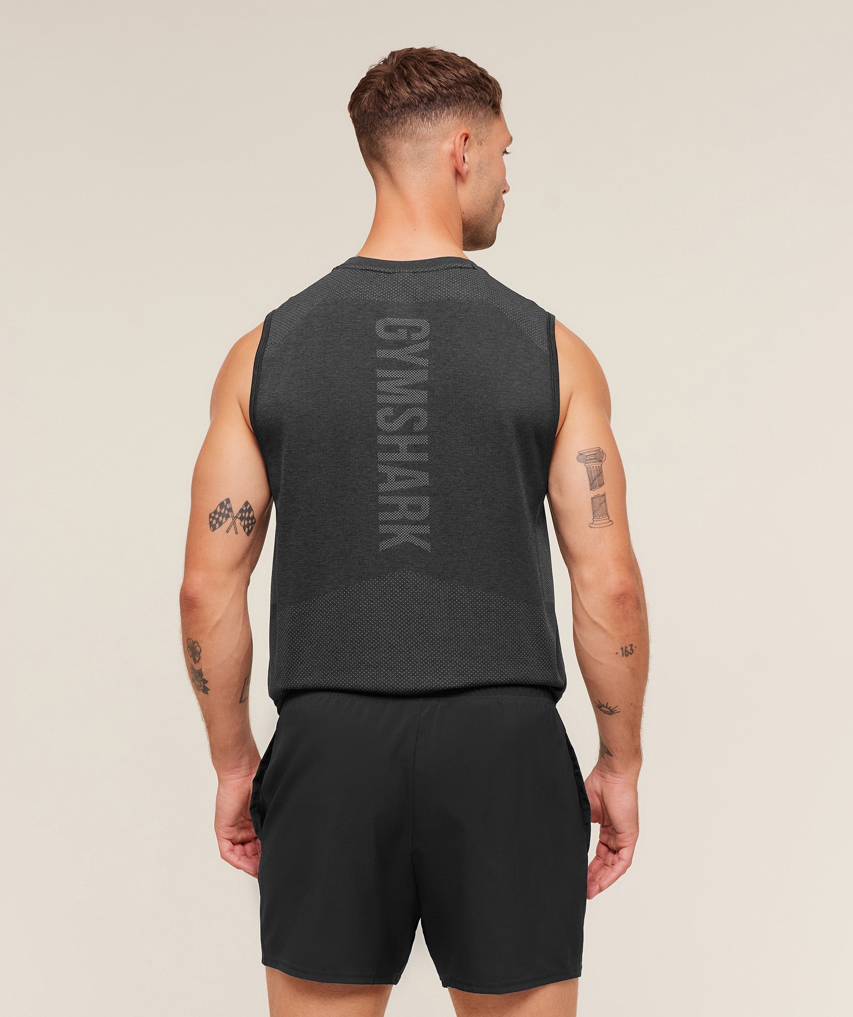Alternative view of Lightweight Seamless Tank